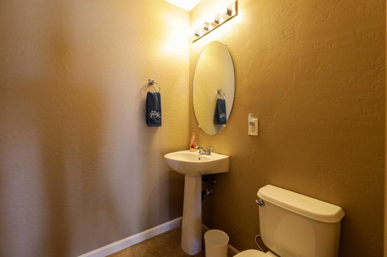 Maricopa Home With Outdoor Seating, 2 Mi To Golf! Bagian luar foto